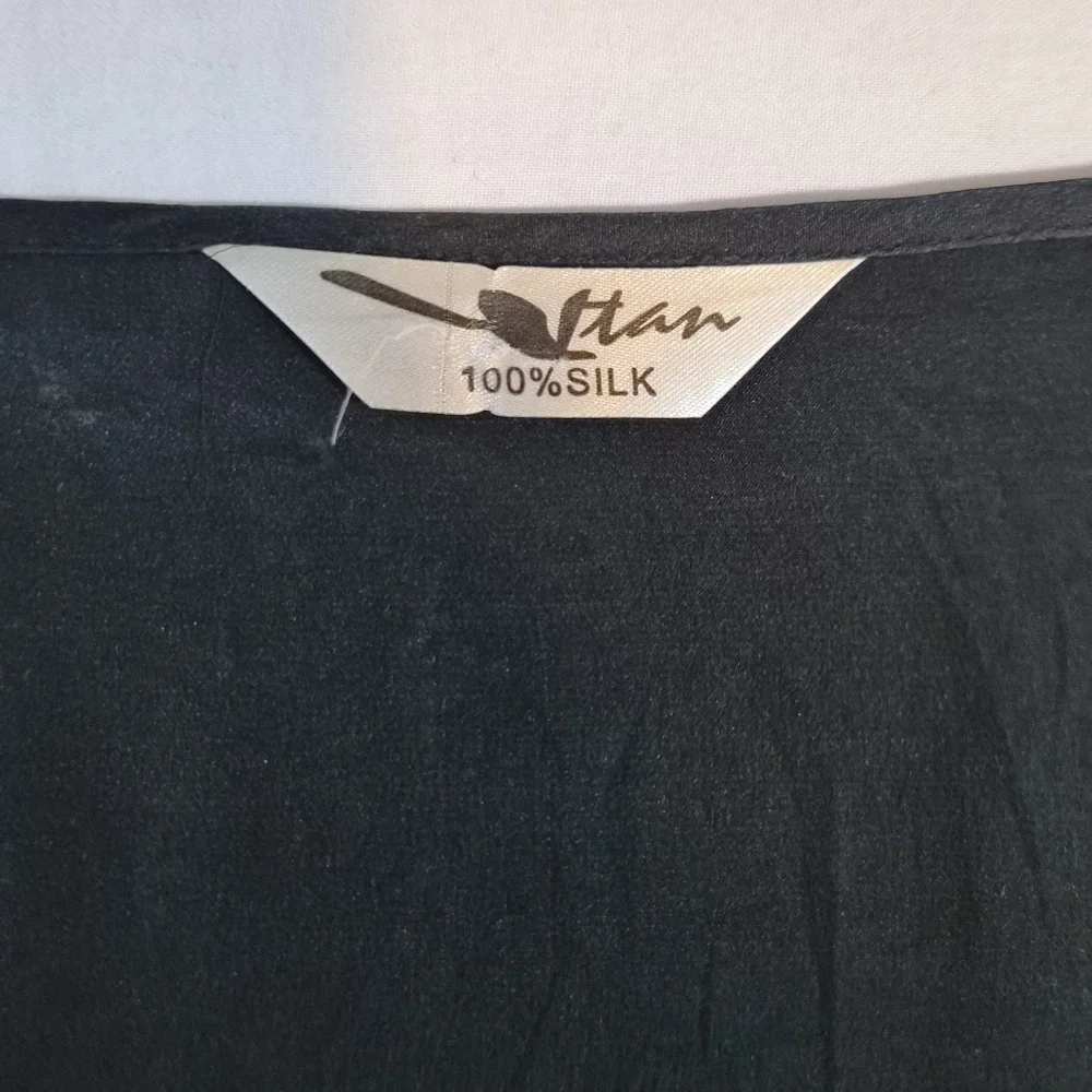 ​Vitan 100% Silk Kaftan Tunic Top Black Asian Graphic Pottery Calligraphy Art - Picture 2 of 5